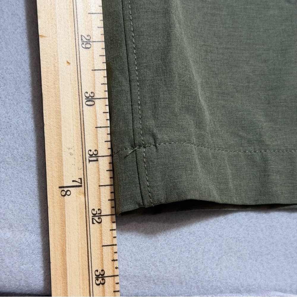 Duluth Trading Men’s 32x32 Green Overachinos Standard Fit Pants Outdoor Workwear - Picture 8 of 9
